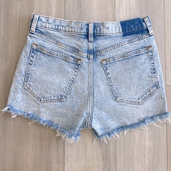 Abercrombie and Fitch Shorts - Picture 2 of 8